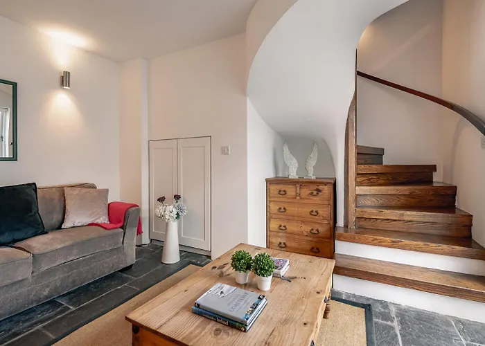 One Bedroom To Sleep 2 In The Heart Of Town Сasa de vacaciones Kenmare